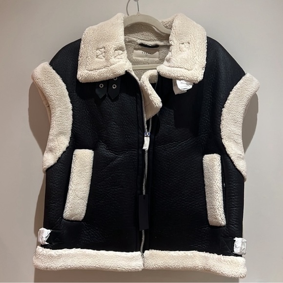 BlankNYC Work It Sherpa Vest - Picture 3 of 4